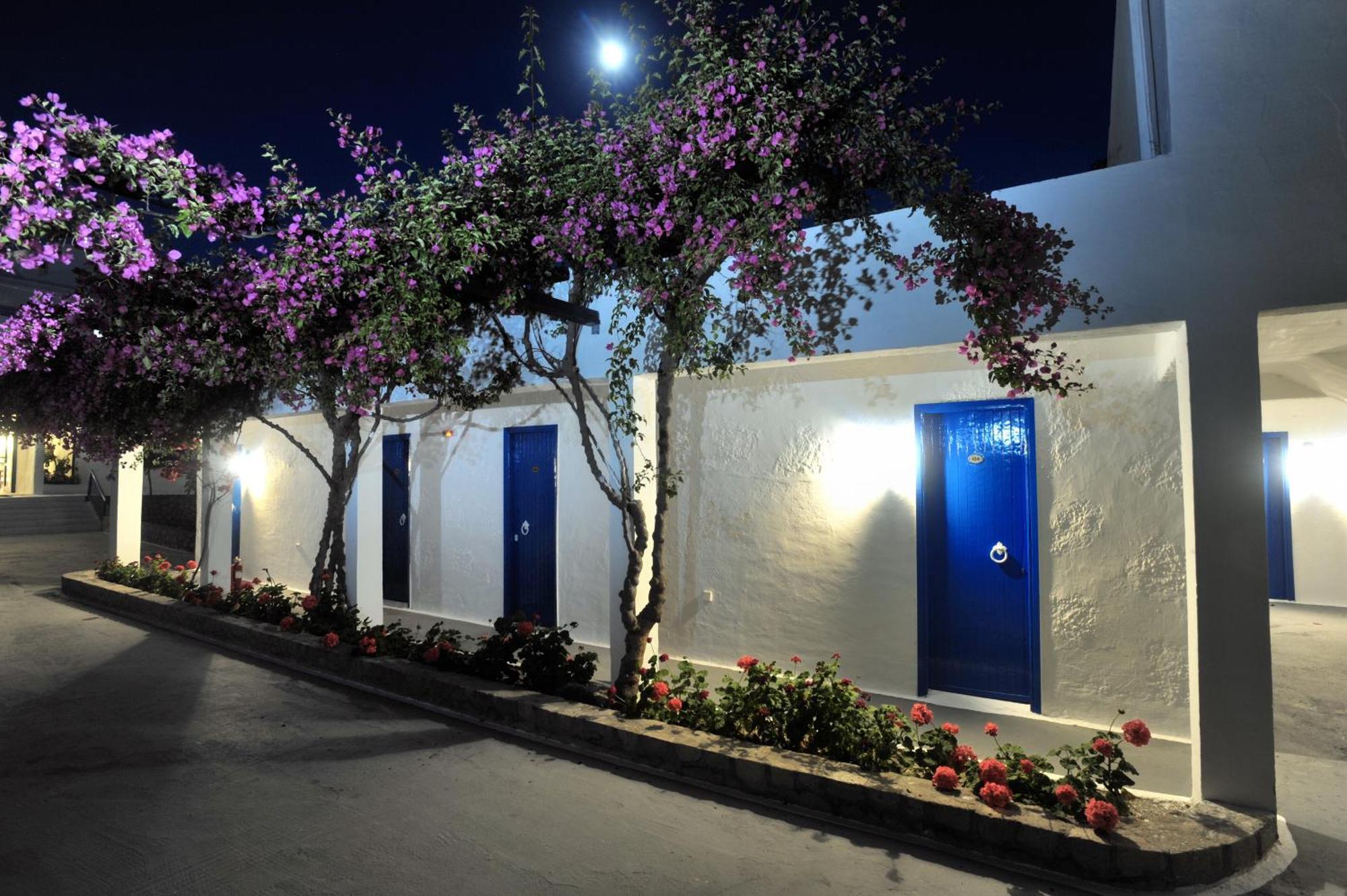Lagada Beach Hotel Adamantas  Exterior foto